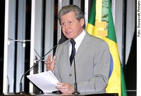 Arthur Virgílio adverte para riscos da economia globalizada para o Brasil