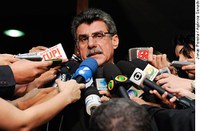 Congresso terá prazo reduzido para discutir Orçamento de 2013, diz Romero Jucá