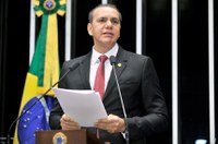 Ataídes Oliveira: 'Governo Dilma é marcado pelo improviso'