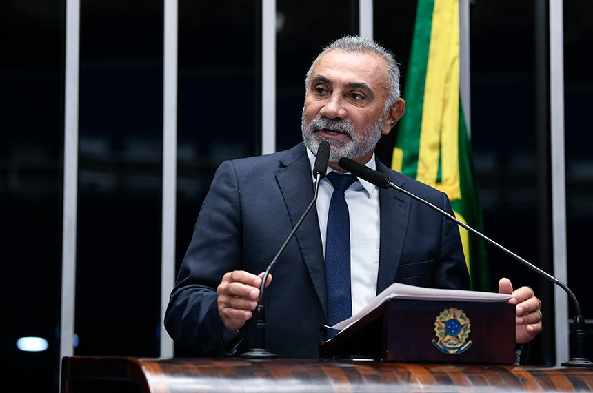 Em discurso, à tribuna, senador Telmário Mota (Pros-RR).