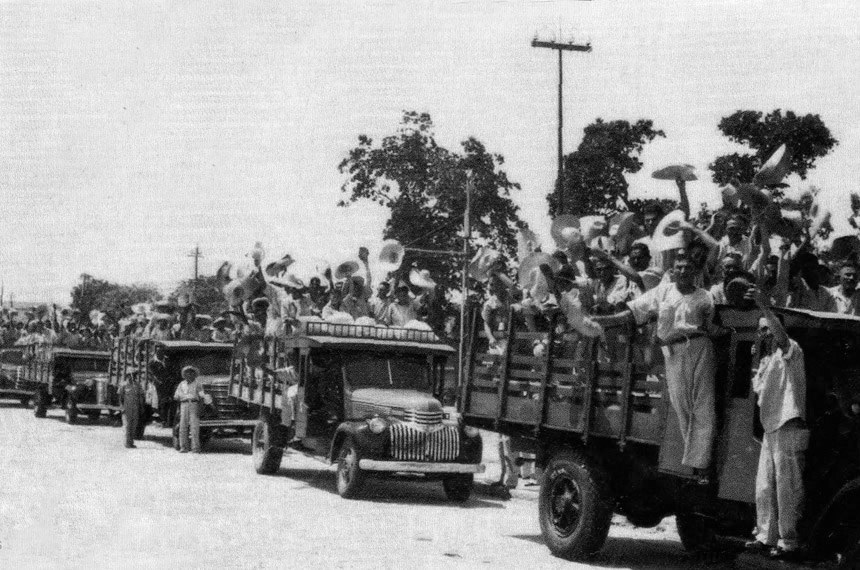 Soldados da Borracha foi o nome dados aos brasileiros que entre 1943/1945 foram alistados e transportados para a Amazônia pelo Semta, com o objetivo de extrair borracha para os Estados Unidos da América (Acordos de Washington) na II Guerra Mundial.