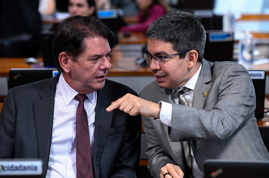 Bancada:
vice-presidente da CCJ, senador Cid Gomes (PDT-CE);
senador Randolfe Rodrigues (REDE-AP).