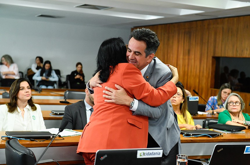 Bancada:
senadora Damares Alves (Republicanos-DF); senador Ciro Nogueira (PP-PI).