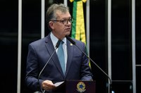 À tribuna, em discurso, senador Laércio Oliveira (PP-SE).